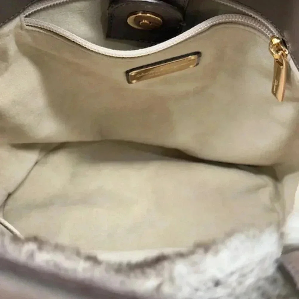 🧚🏻HOST PICK🧚🏻 Salvatore Ferragamo Suede Handbag Tote Fur Trimmed EUC - Picture 8 of 13